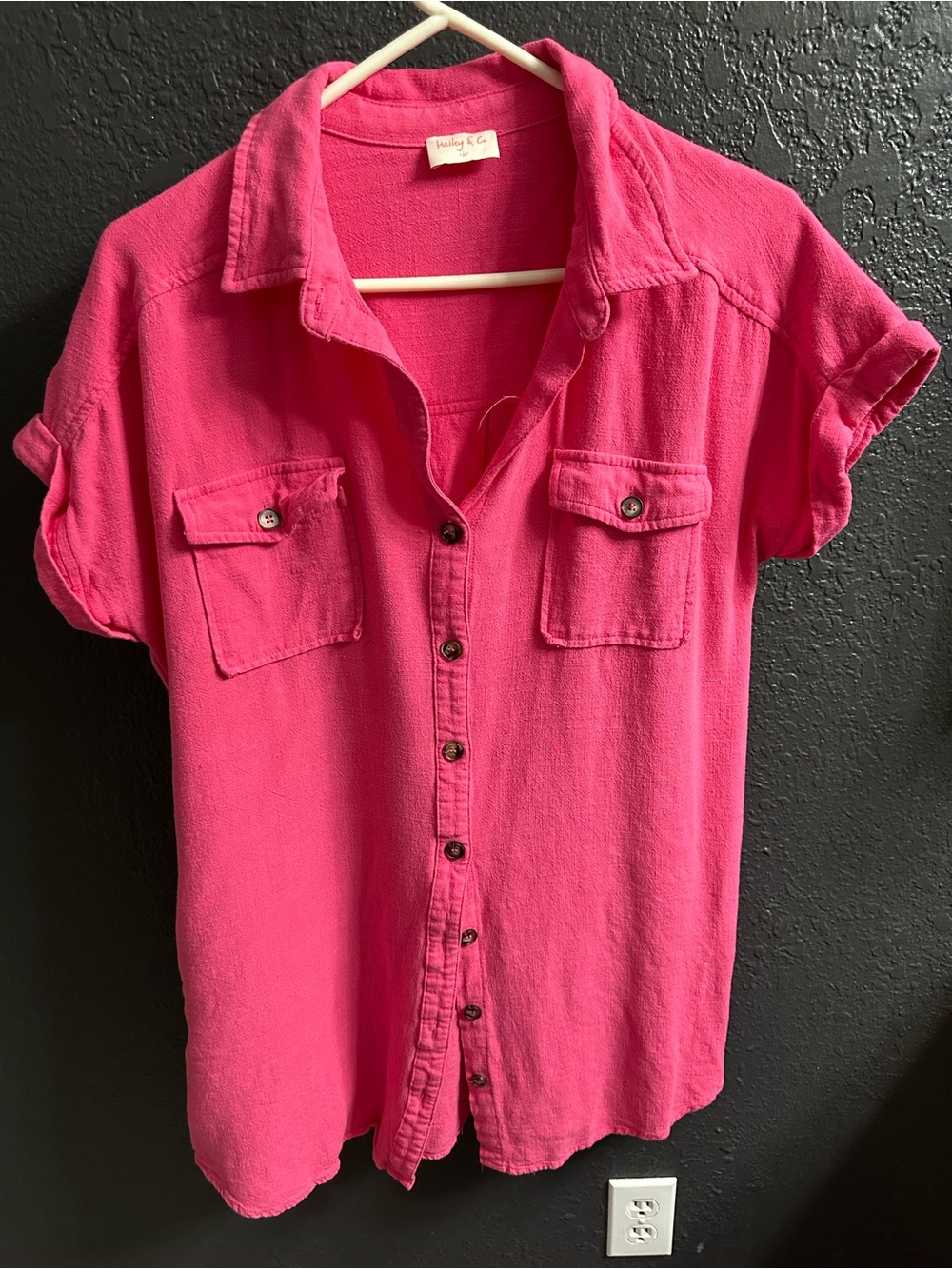 Millky & Co. Pink Short-Sleeve Button-Down Shirt